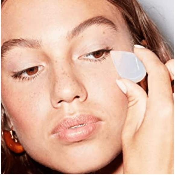 New MakeupDrop Micro Silicone Beauty Applicator!!🔥🔥🔥 - Picture 4 of 15